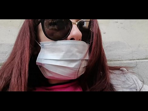 ❤️ Nicoletta hämnas på sin granne och kissar i hans garage (Special Covid19 Italian Quarantine) Sluts at us ❌