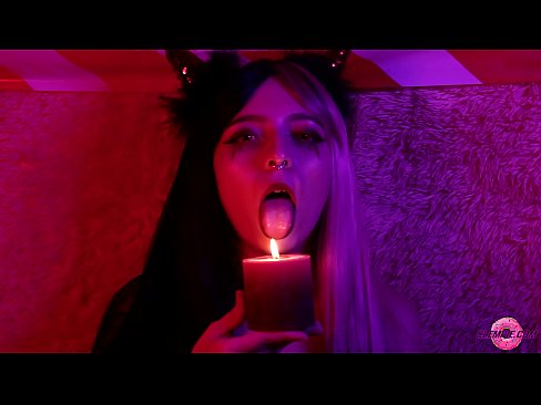 ❤️ Passionerad Blowjob från sexig succubus med munfyllning Sluts at us ❌